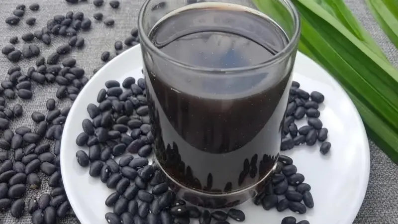 Health benefits of maintaining a daily habit of drinking roasted black bean tea