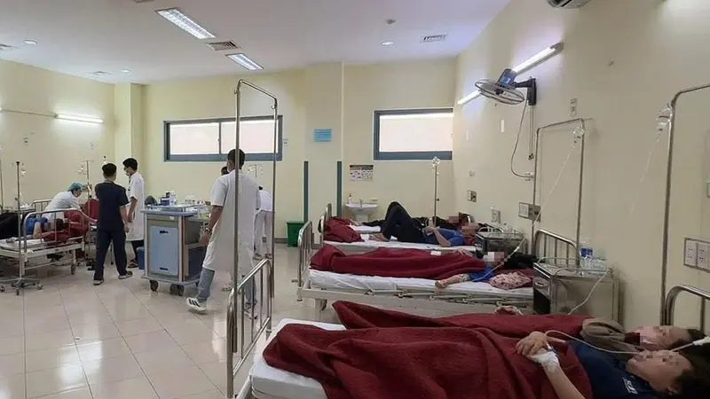 Đình chỉ hoạt động bếp ăn tại Công ty Scavi Huế sau sự cố ngộ độc thực phẩm hàng loạt