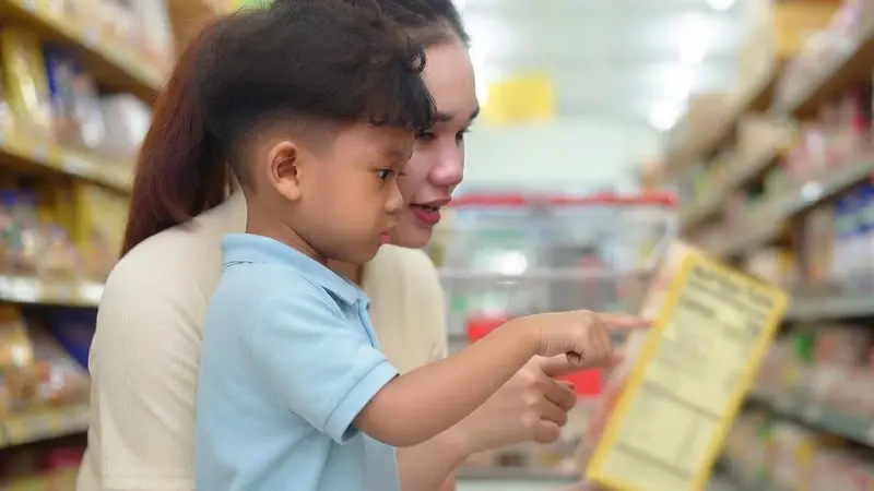 Guiding Children in Reading Nutrition Labels for Smarter Food Choices