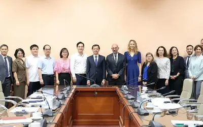 Bộ Y tế Việt Nam và FDA Hoa Kỳ tăng cường hợp tác chiến lược trong quản lý dược phẩm và an toàn thực phẩm